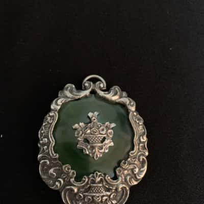 Vintage Green Glass Brooch / Pendant