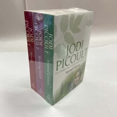 3x Jodi Picoult set
