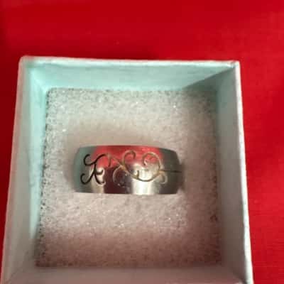 Women's Stainless Steel Cut-Out Swirl Design Band Ring
