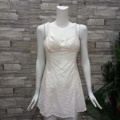 Lioness Womens  Size L Party Top / Sleeveless Top White bnwt
