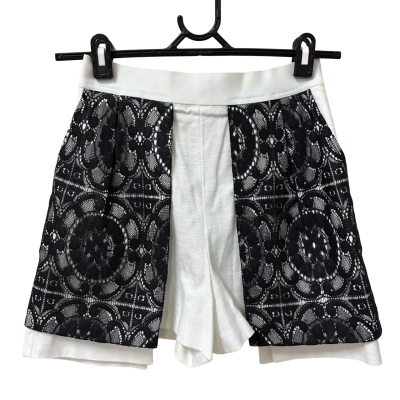 White Suede Womens Lace Shorts Size 6 Black/ White 