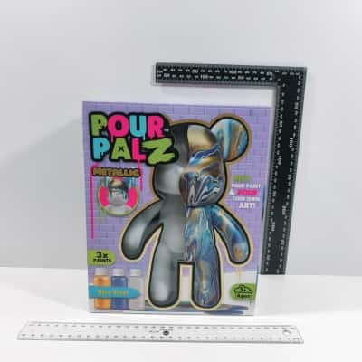 Pour Palz Metallic Paint Bear Toy As New Sealed PreOwned 