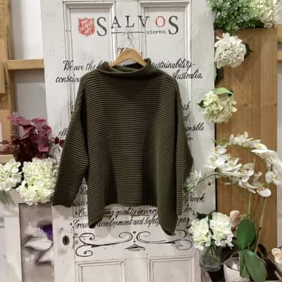 IMONNI MELBOURNE BRAND! Womens  Size M Pullover Olive Green! BNWT! STUNNING KNITTED PULLOVER! MADE WITH 100% COTTON! GREAT FOR THOSE COLDER DAYS WITH AN ELEVATED LOOK!