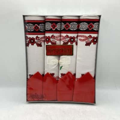 Regency 4 Placemats + 4 Serviettes 