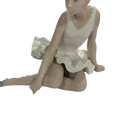 Nao - Sitting Ballerina By Lladro 