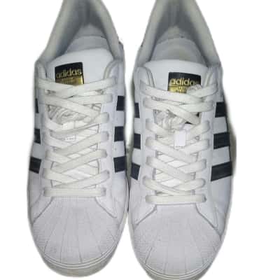 Adidas Superstar Mens  Size 8 Sneakers Black  / White 
