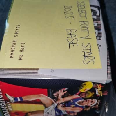 AFL Footy Cards Select Footy Stars Base 2025 (b30)