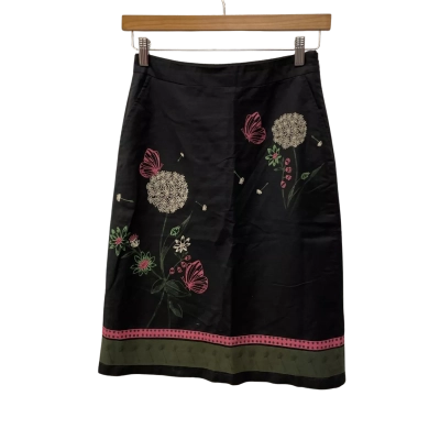 Laura Ashley Womens  Size 6 A-Line Skirt Black  / Floral 