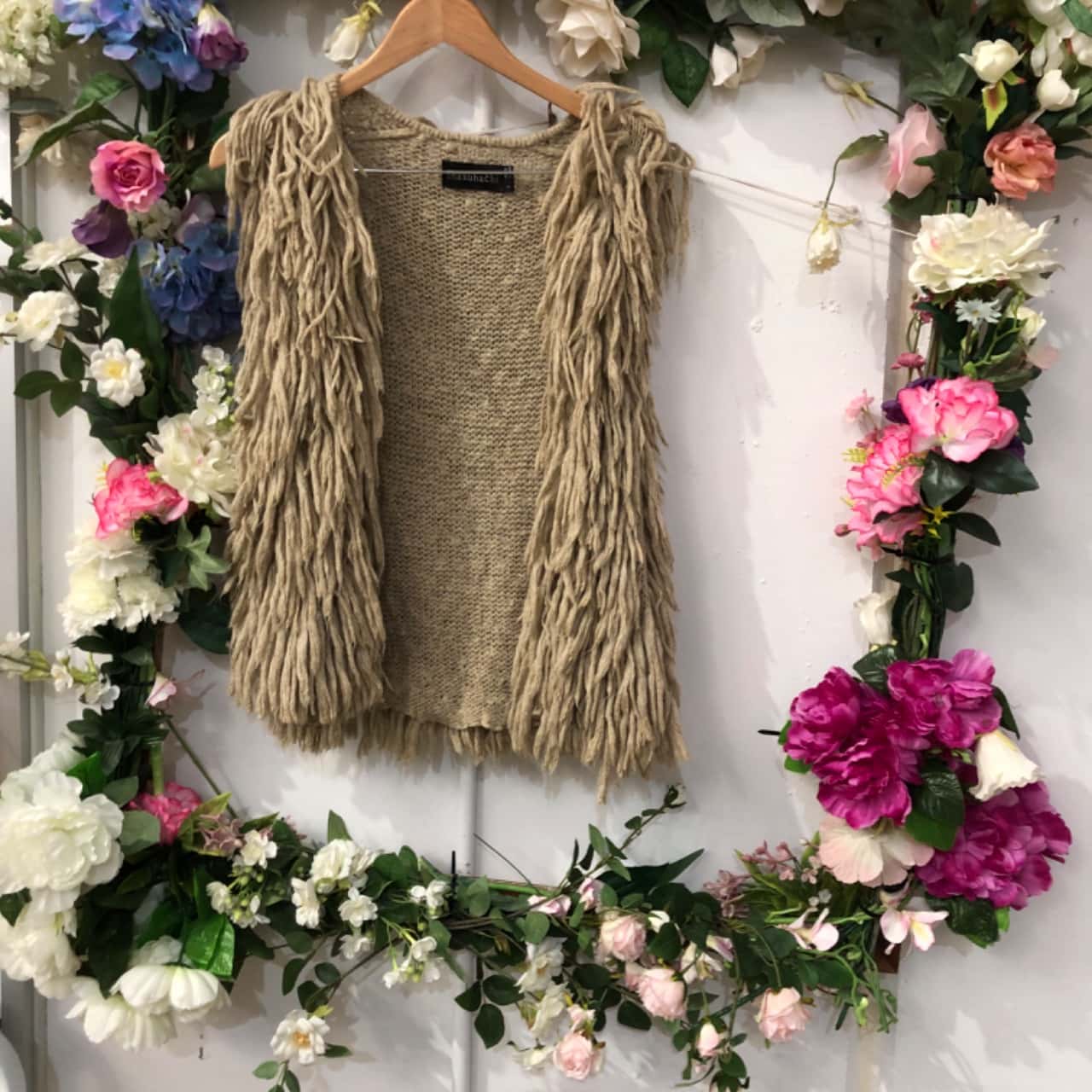 Shakuhachi Size 8 Beige sleeveless jacket