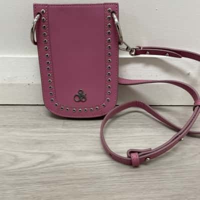 Women’s phone bag