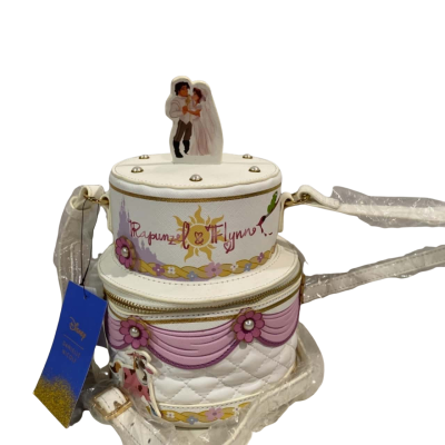 Danielle Nicole Tangled Wedding Cake 