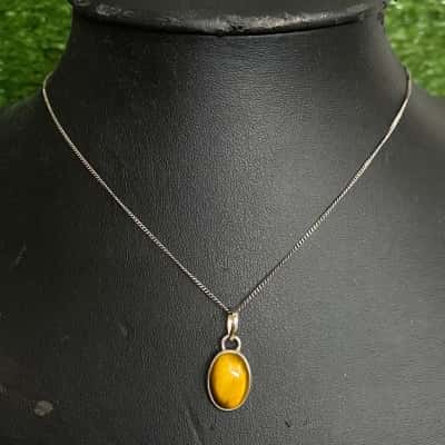 Sterling Silver Caramel-Coloured Stone Pendant Necklace (Stamped 925)