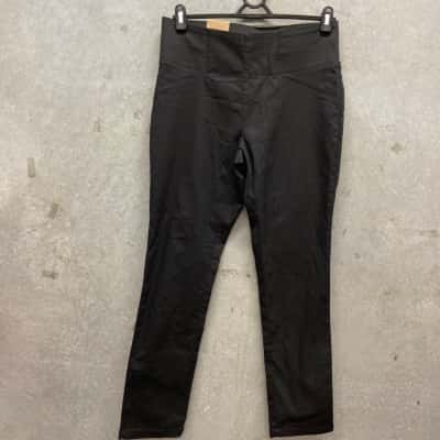 W.Lane Womens  Size 10 Straight Leg Jeans Black  
