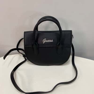 Guess Womens Mini curved Handbag / Shoulder Bag Black  / Silver 