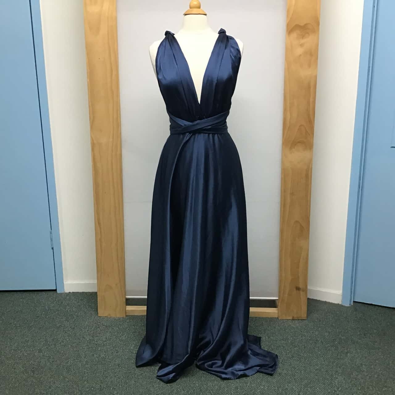 Angel Biba, Navy blue satin infinity dress, Size 6 8, NWT, RRP 69.95(s)