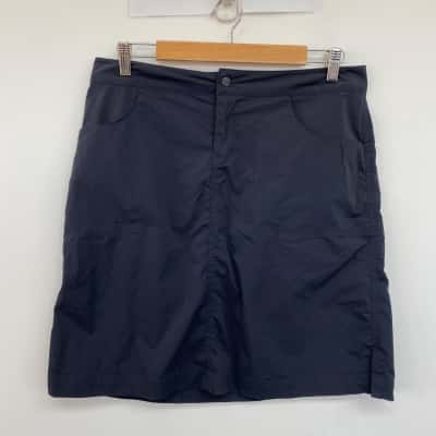 Macpac Black Hiking Skirt  Size 12 