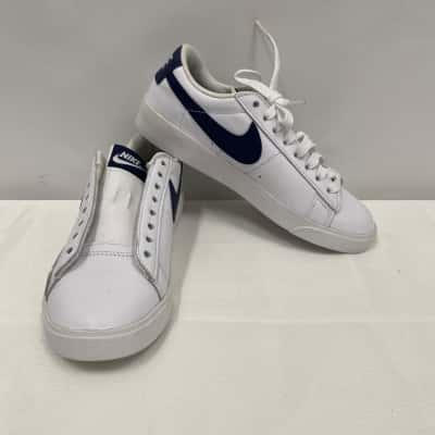 Nike Kids Sneakers Size 5 US Navy Blue / White RRP$110