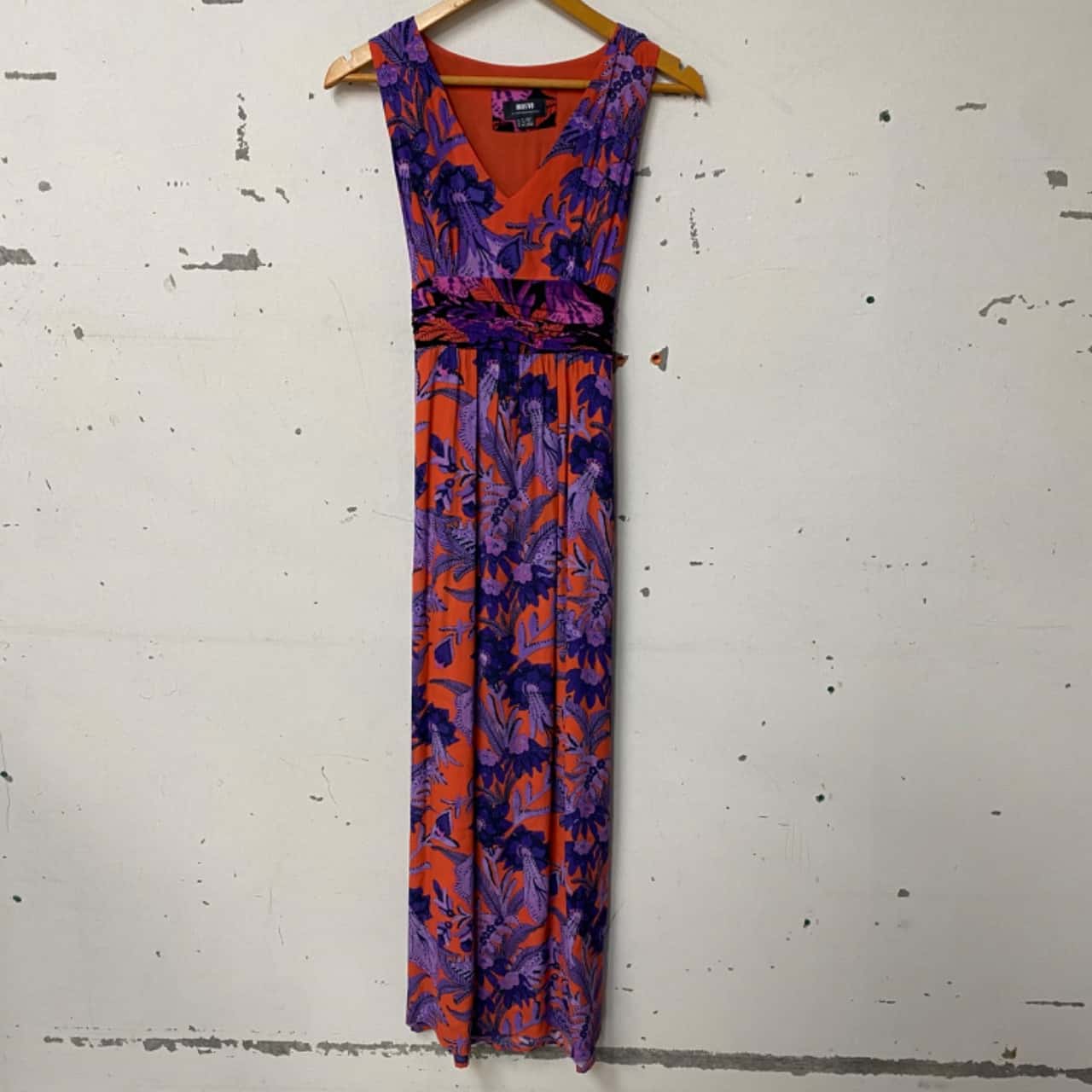 chinese dress ladies 4130638280170_010_c2_2400x.jpg?v=1648006131