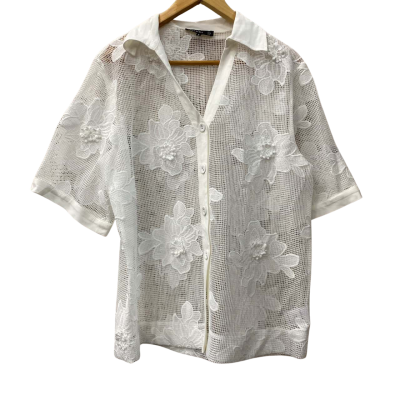 Decjuba Womens  Size 8 Short Sleeve Shirt White 