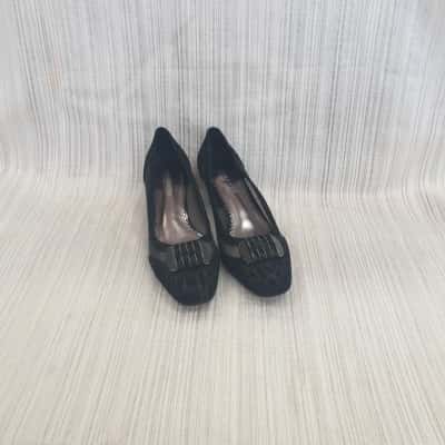  Taranto International /Super Classy /Unusual Black Buckle Front Mesh/ Court Shoes Size 39 - Brand New with Tags - RRP $139.95 