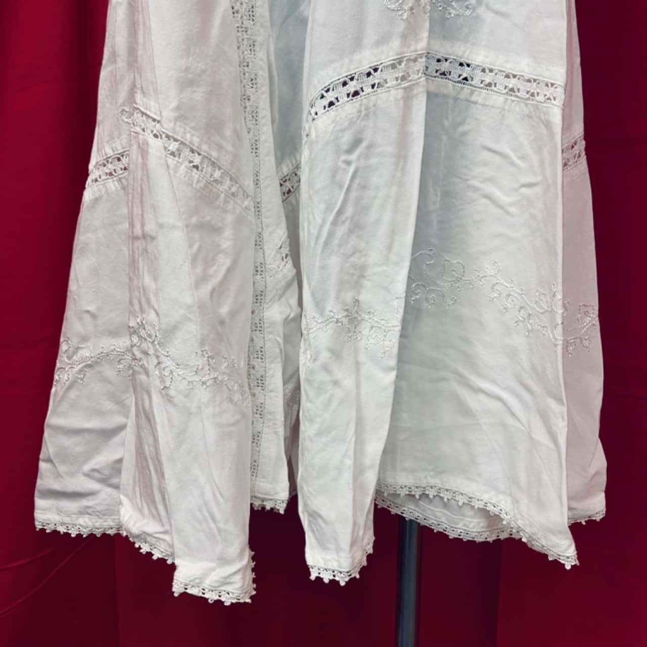 Colo Dress in White