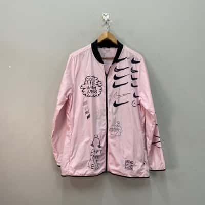 Nike Womens  Lightweight Running Jacket Size L  Pink  