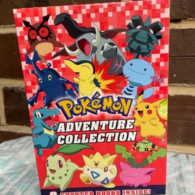 Pokemon Adventure Collection - 8 Chapter Books