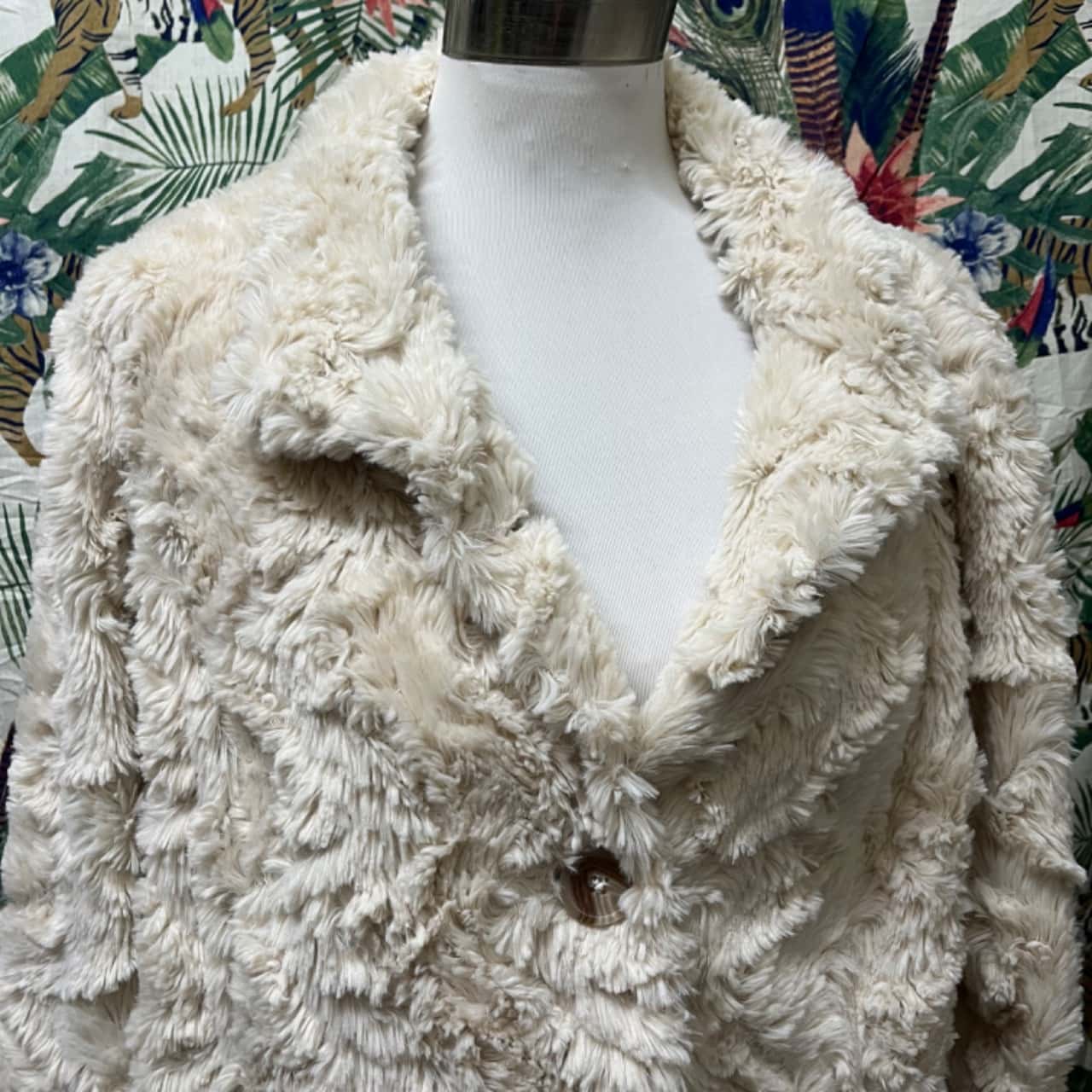 Rockmans Womens Size 18 Open Fluffy Jacket Beige (s)