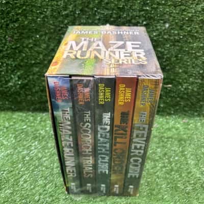 Maze Runner Series Complete Collection (5-Book Box Set)