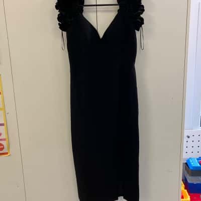 Cue Womens  Size 14 Black  