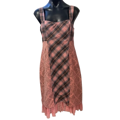  Annan . S   Size M Casual Dress Pattern / Pink  