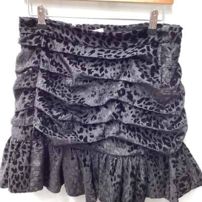 Sheike Womens  Size 12 Midi Skirt / Tiered Skirt Black  