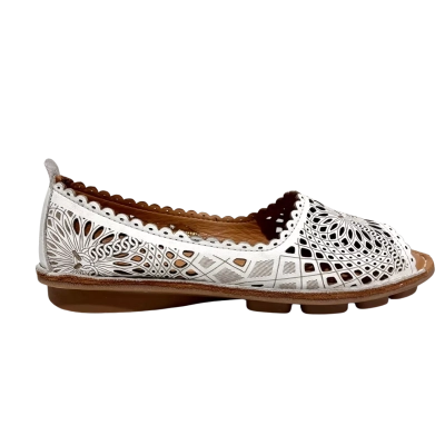 Colorado Womens  Size 41 Loafers White 