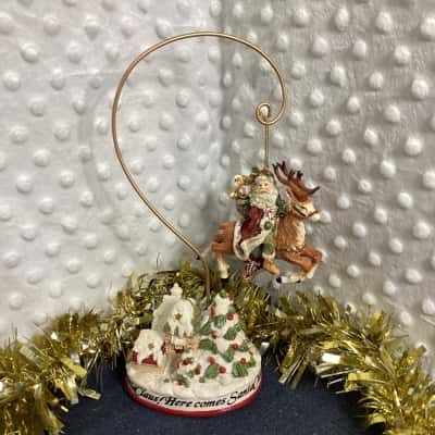 Fitz and Floyd Christmas Decor - Here Comes Santa Claus! In Original box