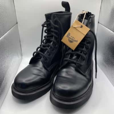 Dr Martens Unisex  Size 38 Boots Black  