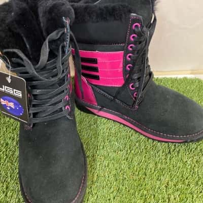 UGG Womens Boots Black  / Pink  