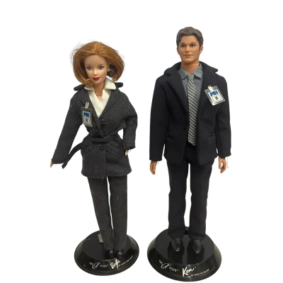 1998 X Files agents, Barbie as Dana Scully, Ken as Fox Mulder