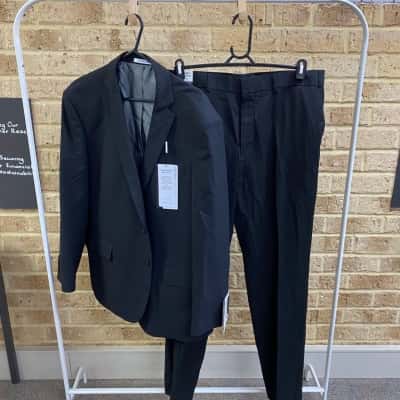 Van Heusen Mens black relaxed fit suit Size XL 