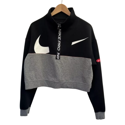 Nike Womens Size M Black Cropped Jumper