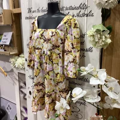 Minkpink Brand! BNWT RRP $129.00! LOVE-HEART COLLAR FLORAL WITH BACK PANEL SASH! Womens  Size L Floral Dress / Mini Dress / Short Sleeve Dress  Floral / Multicoloured / Pattern 