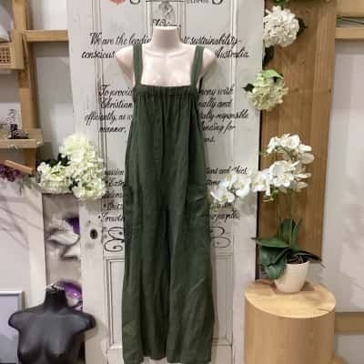  MANDORLE BRAND! HANDCRAFTED IN ITALY!! NWOT! PURE LINEN WIDE LEG JUMPSUIT! Womens  Size 10 / 12 Jumpsuit / Wide Leg Jumpsuit Green / Khaki 