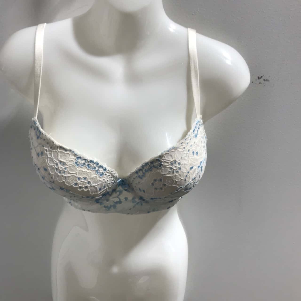 Bras n Things Womens p/u bra, 12D/34D, ivory with blue