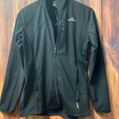 Kathmandu Womens  Size 8 Black  jacket 