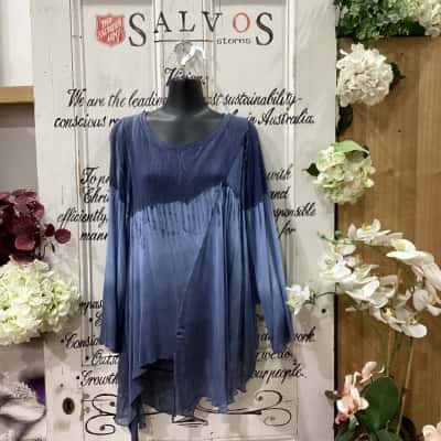 Polita/ Made In Italy Brand! BNWT! GORGEOUS FLOWY SILK BLEND SHIRT! RRP $139.00!! Womens  Size 12 / 16 Long Sleeve Shirt / Long Sleeve Top Blue 