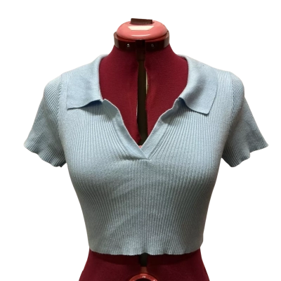 Perfect Stranger Womens  Size 10 Cropped Top Blue 