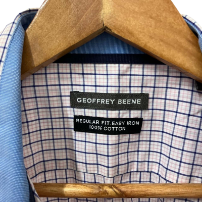 Geoffrey Beene Mens  Size 43 Blue / Checked / Pink  100 % Cotton