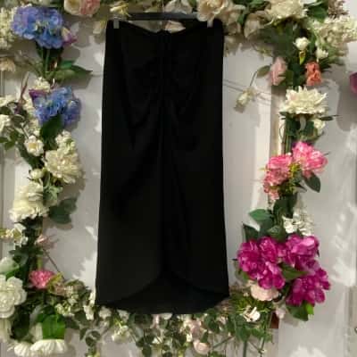 Carla Zampatti Womens  Size 8 Asymmetrical Hemline Skirt Black  