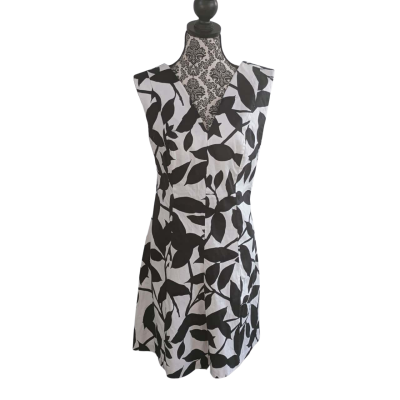 Veronika Maine Womens  Size 10 Casual Dress Black  / White 
