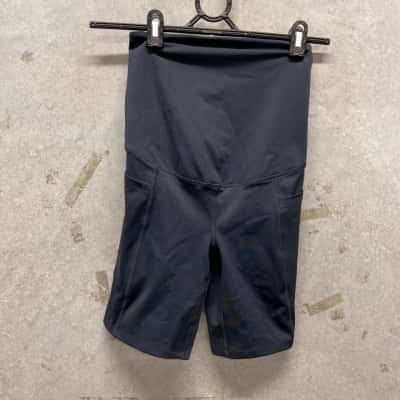 Rockwear Womens  Size 8 Black Maternity Quad Shorts