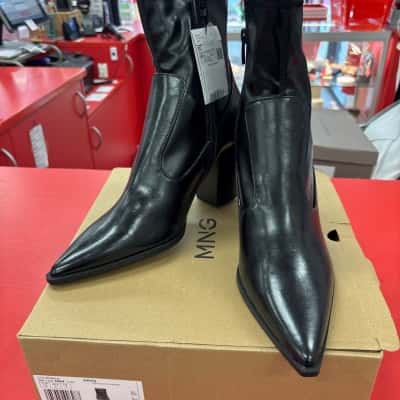 MNG  Women's  Size 40 Ankle Boots with pointy toe - Black  *NEW WITH TAGS 